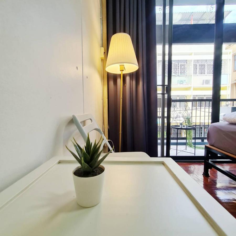 Meemaw'S House Hostel بانكوك المظهر الخارجي الصورة