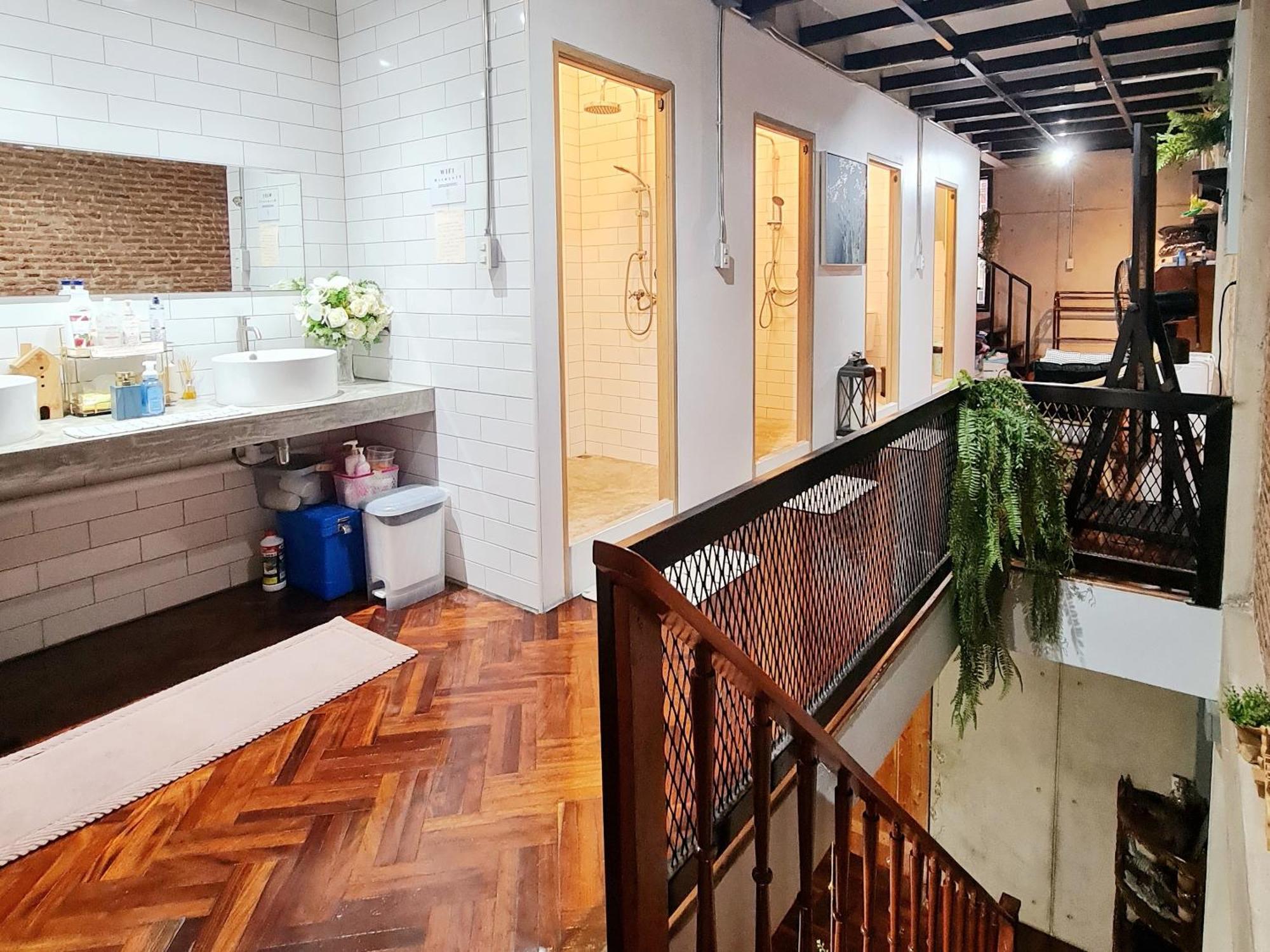 Meemaw'S House Hostel بانكوك المظهر الخارجي الصورة